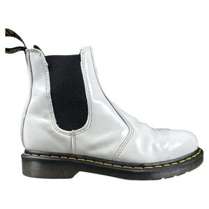 Dr. Martens White Chelsea Boots Women’s 9 Smooth Leather Yellow Stitching Men 8